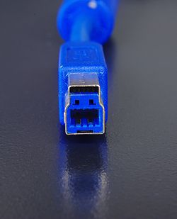  -USB A  -USB B 1,5 (USB3.0) (,  2)
