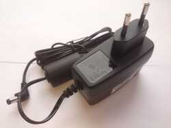   Voltlander AC-N680/8V 2A